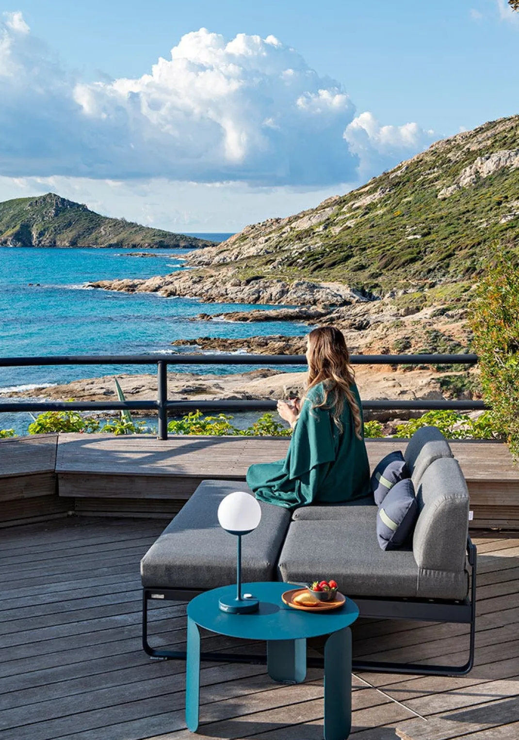 CAPE DE JARDIN 141.5 X 148.5 CM