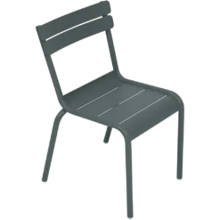 CHAISE
