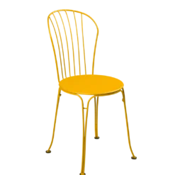 CHAISE