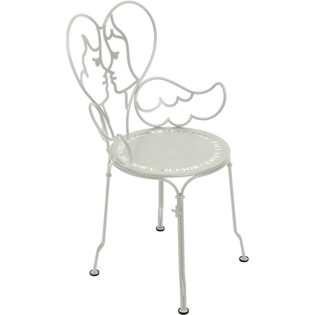 CHAISE