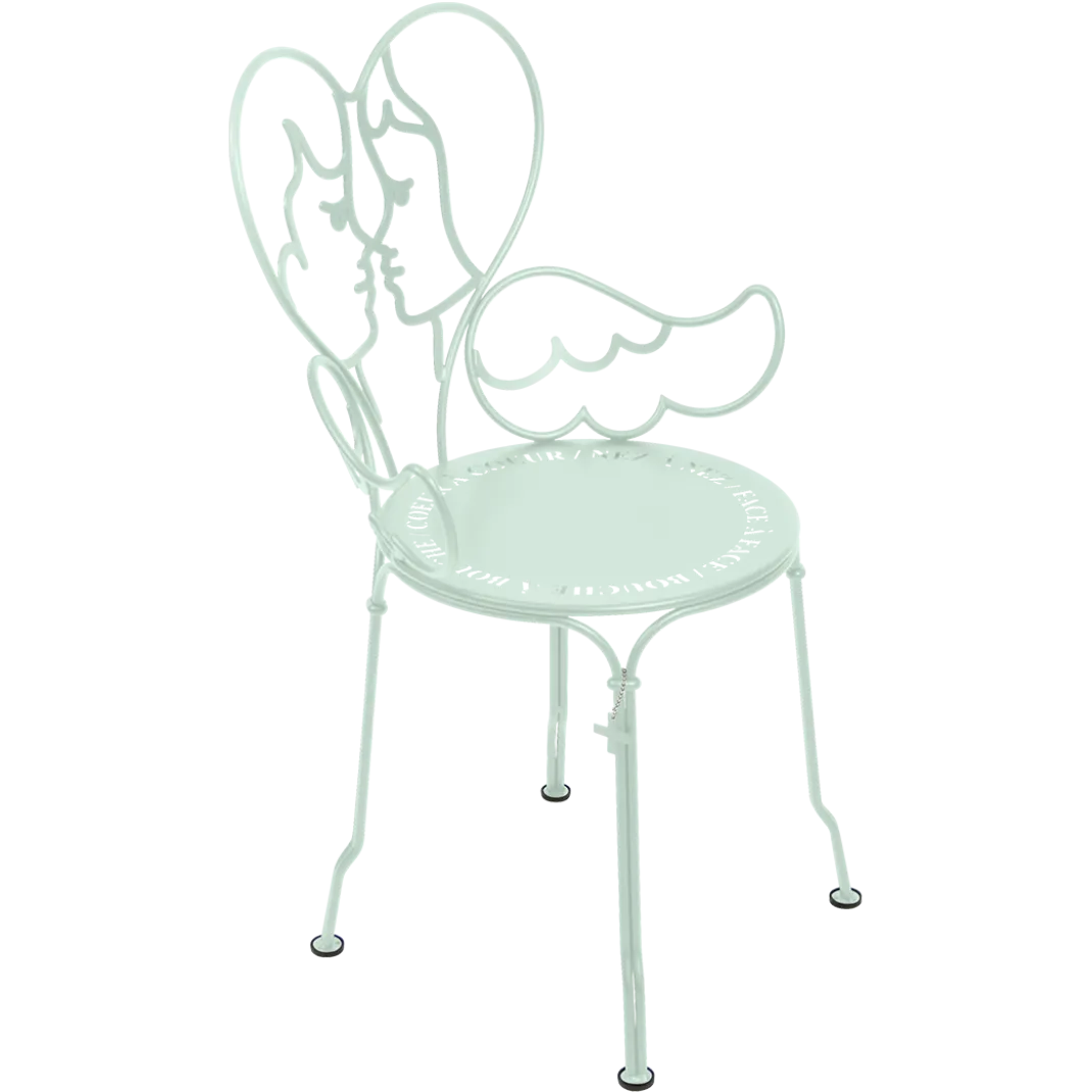 CHAISE