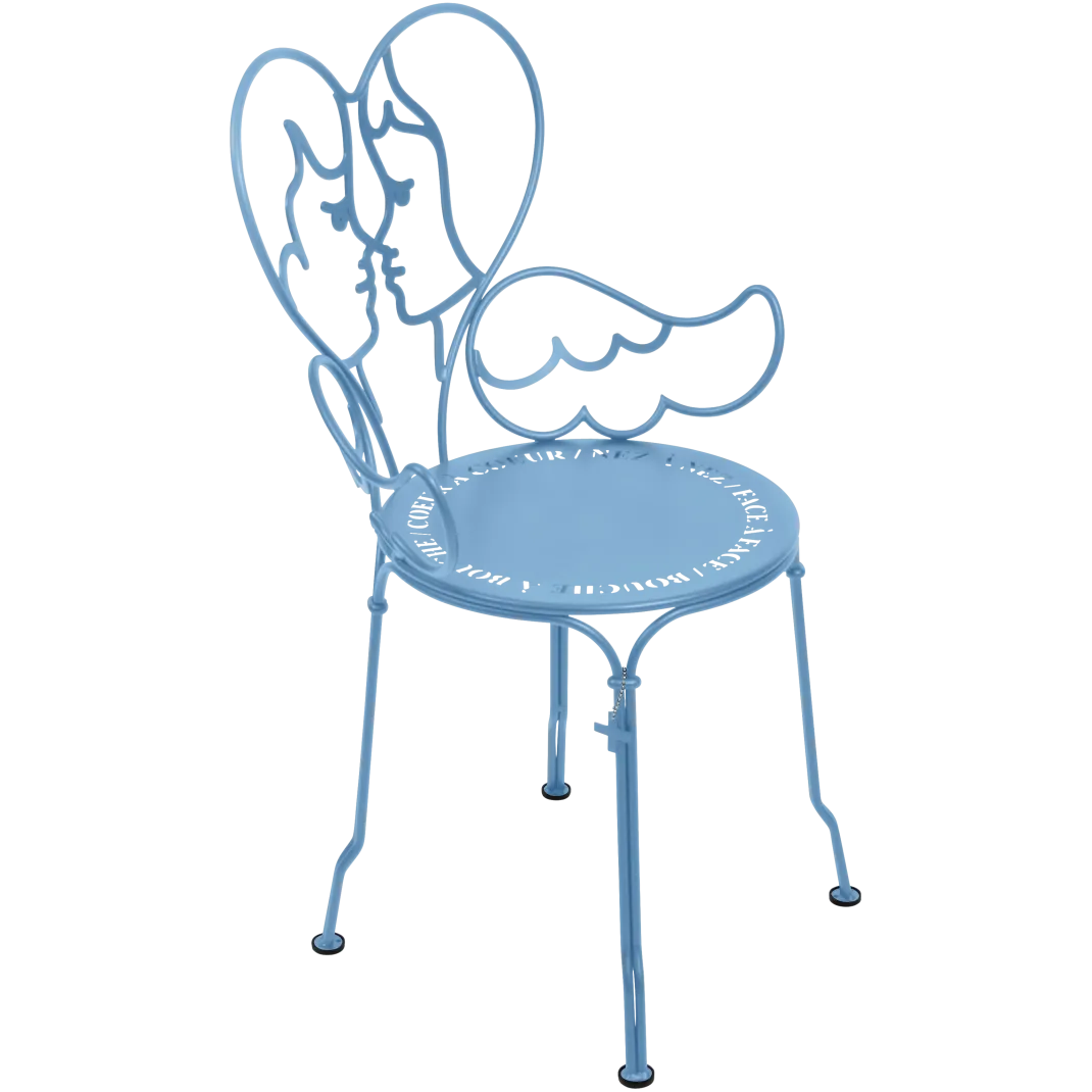 CHAISE