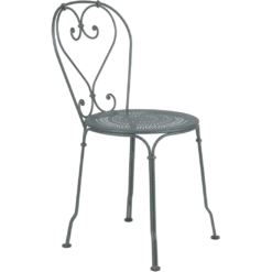 CHAISE