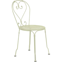 CHAISE