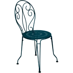 CHAISE