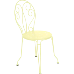CHAISE
