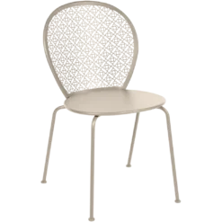 CHAISE