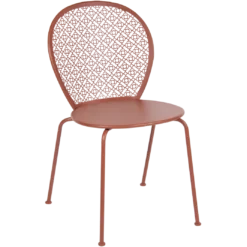 CHAISE