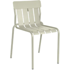 CHAISE