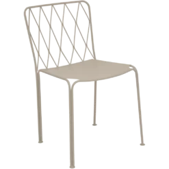 CHAISE