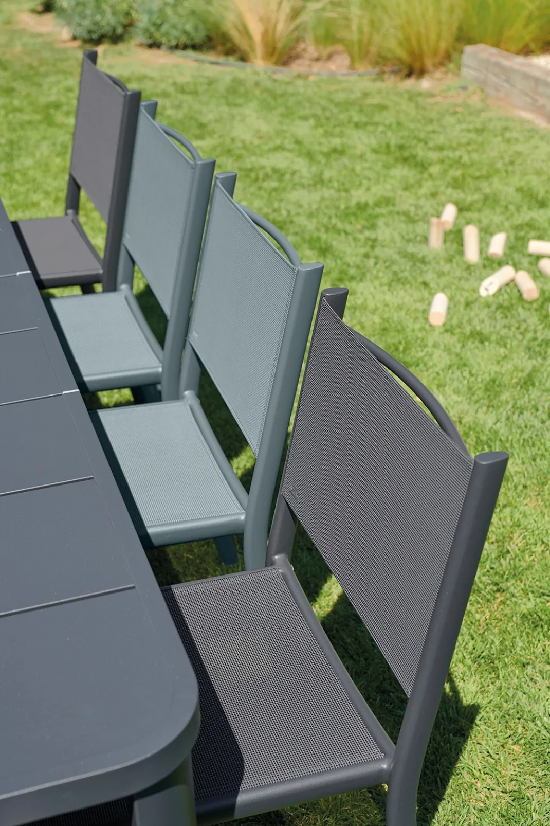 CHAISE