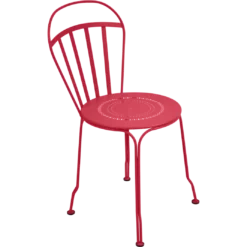 CHAISE