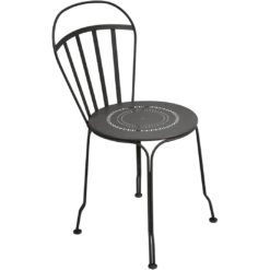 CHAISE