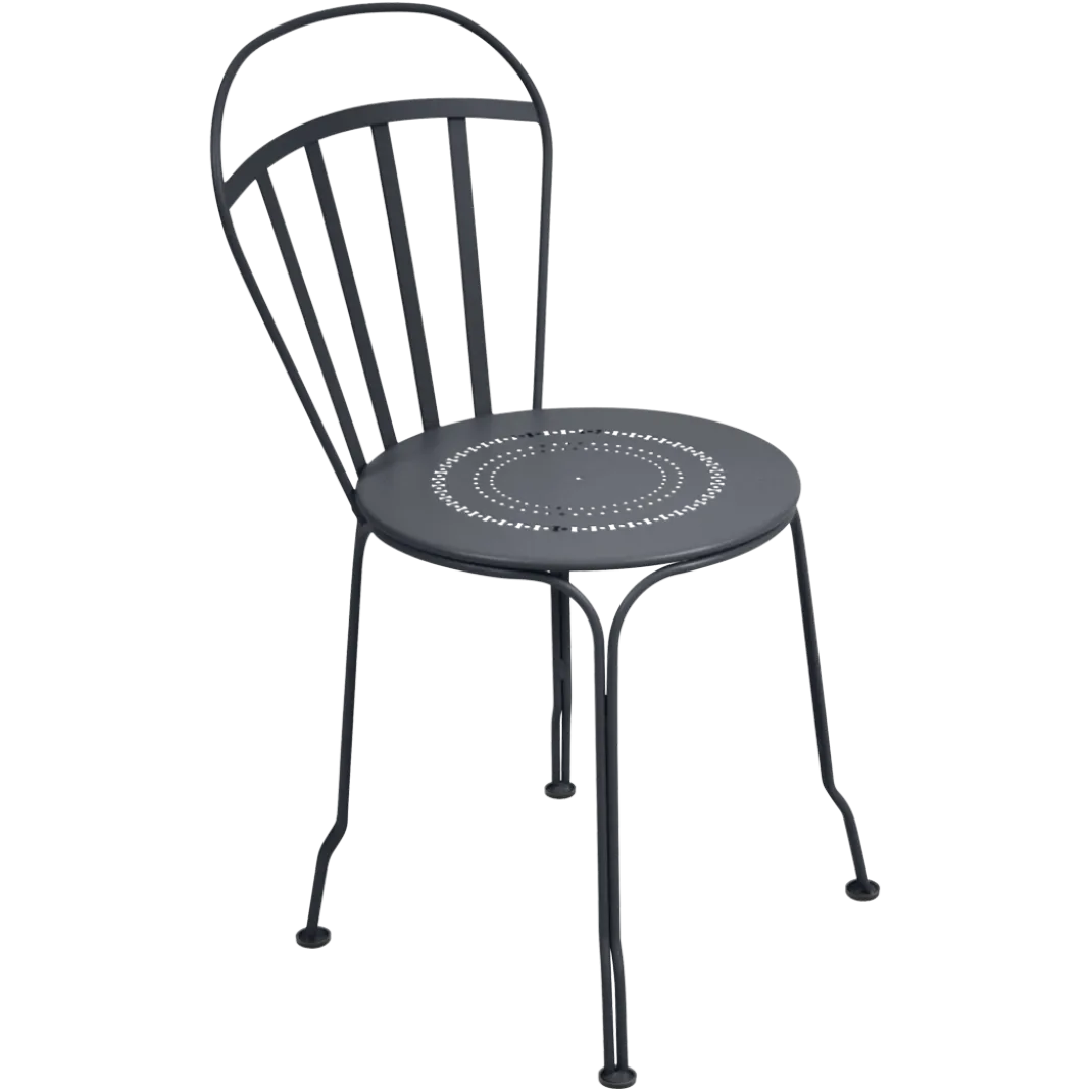 CHAISE