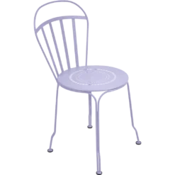 CHAISE