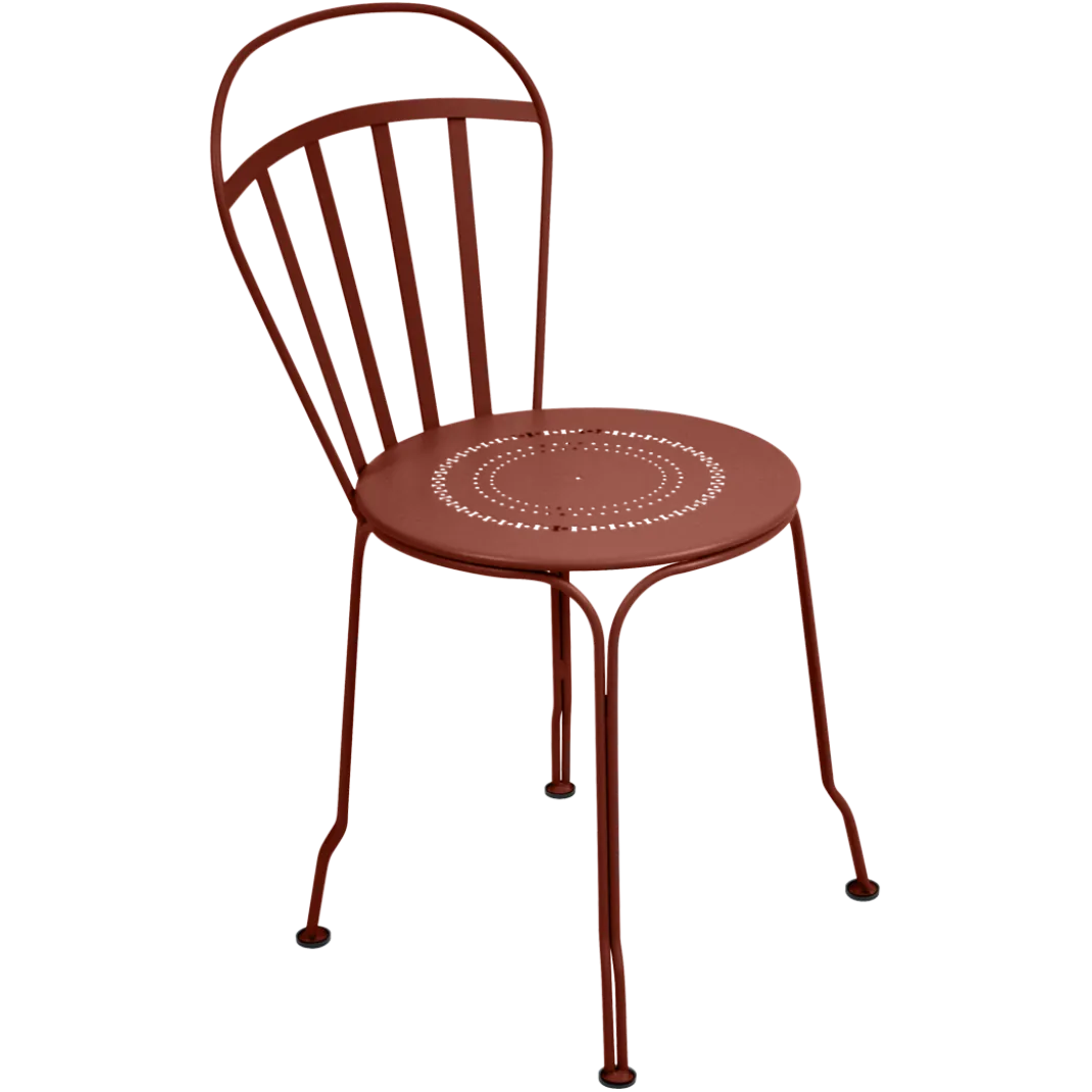 CHAISE