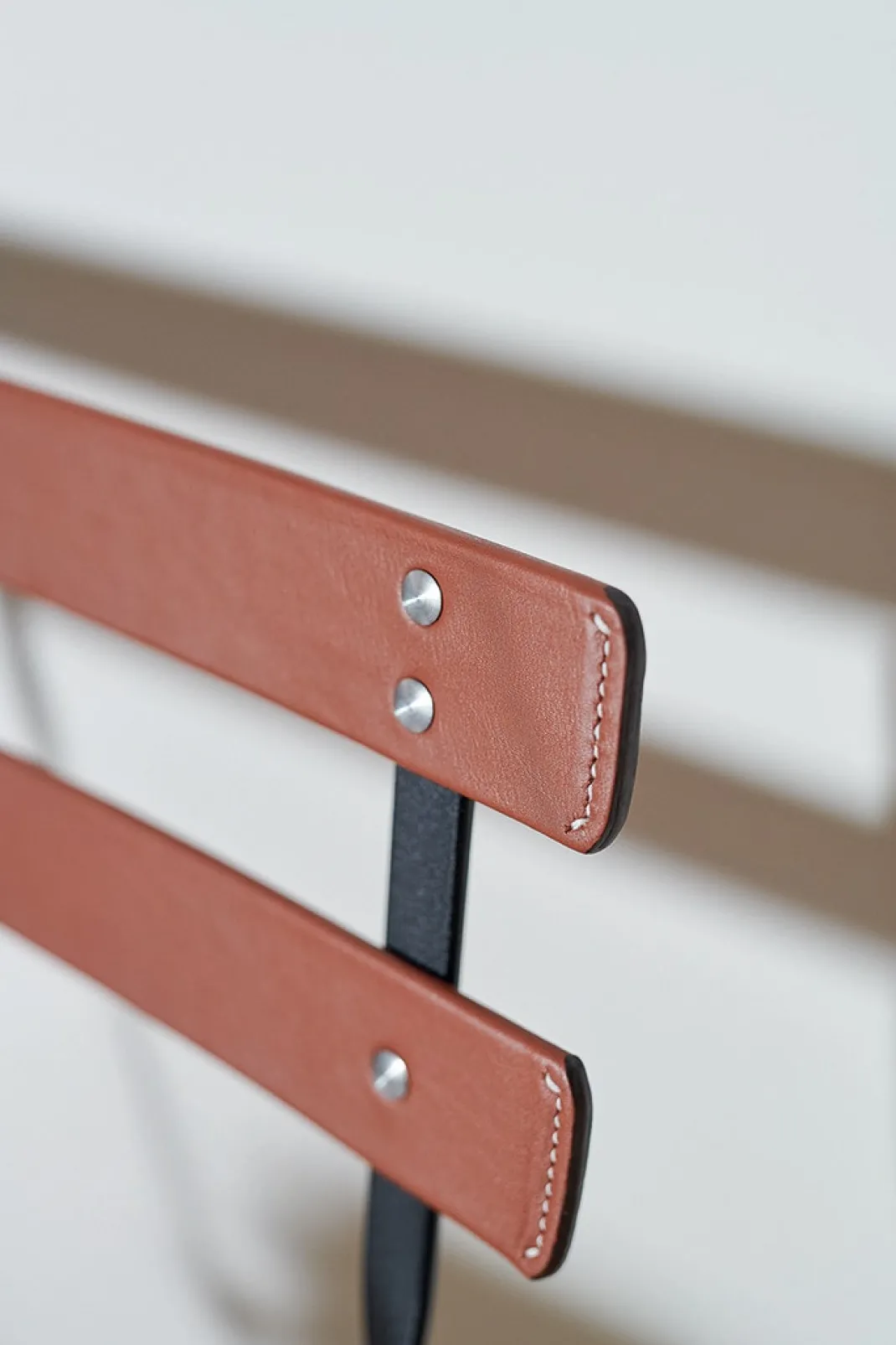 CHAISE CUIR