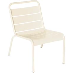 CHAISE LOUNGE