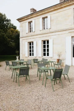 TABLE 4 PIEDS 80 X 80 CM