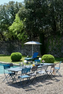 TABLE 190 X 90 CM
