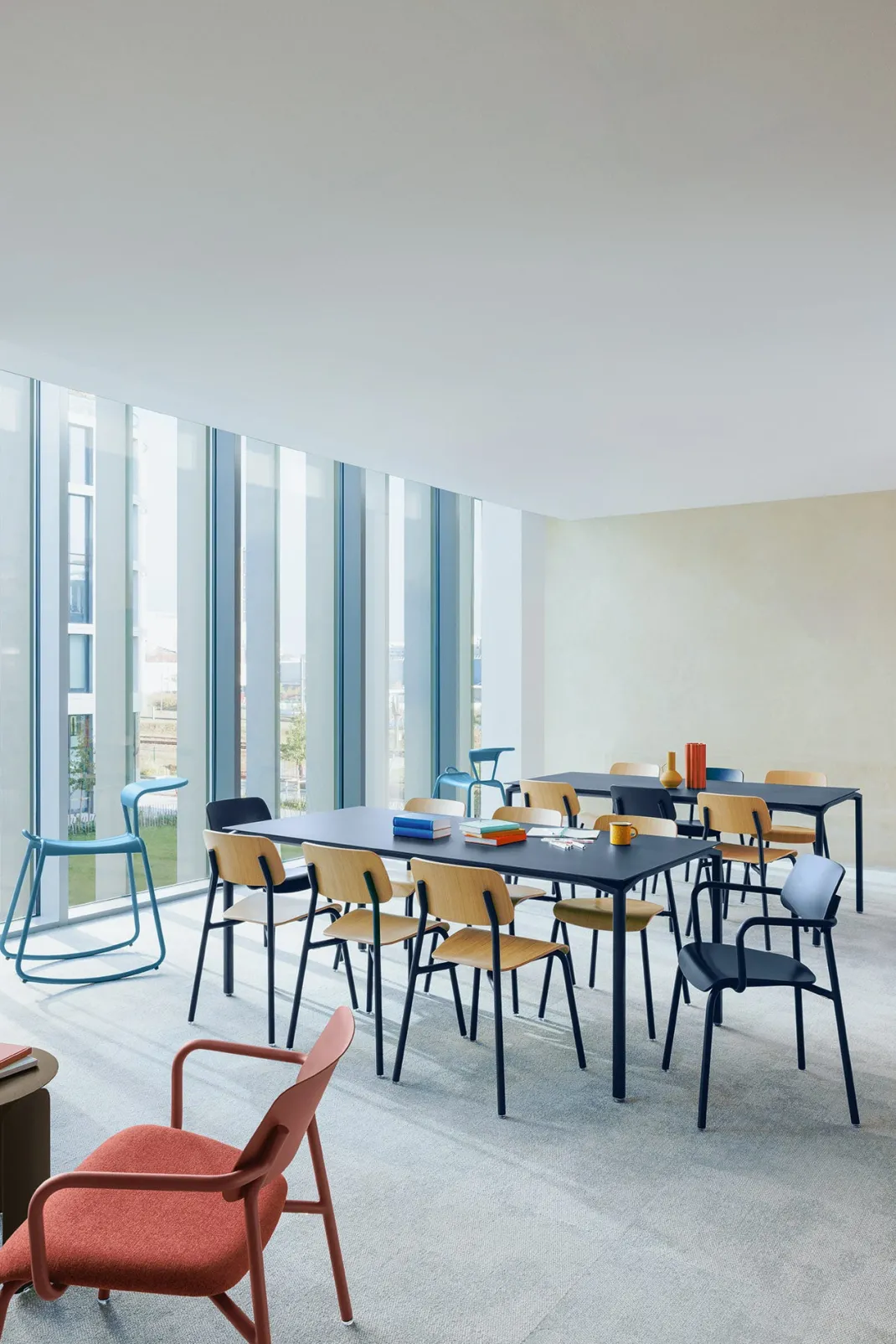 TABLE 195 X 95 CM