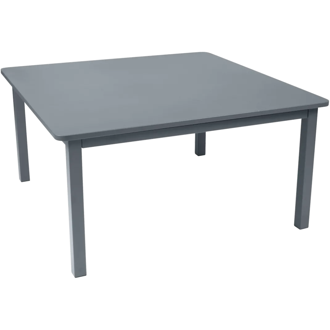 TABLE 143 X 143 CM