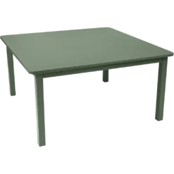 TABLE 143 X 143 CM