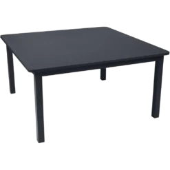 TABLE 143 X 143 CM