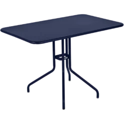 TABLE 110 X 70 CM