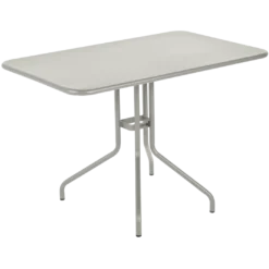 TABLE 110 X 70 CM