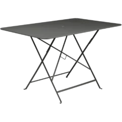 TABLE 117 X 77 CM